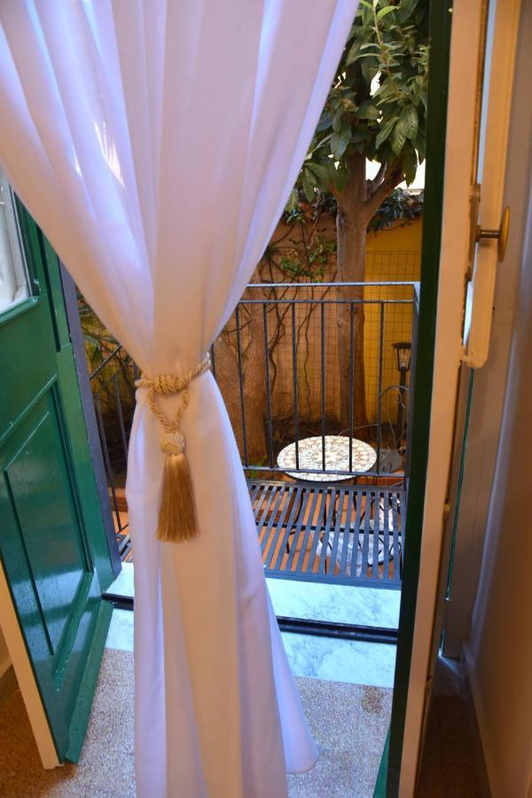 Ripa Garden Room And Suite Salerno Exterior photo