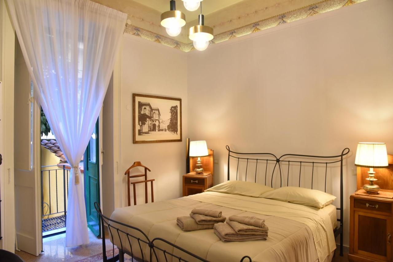 Ripa Garden Room And Suite Salerno Exterior photo
